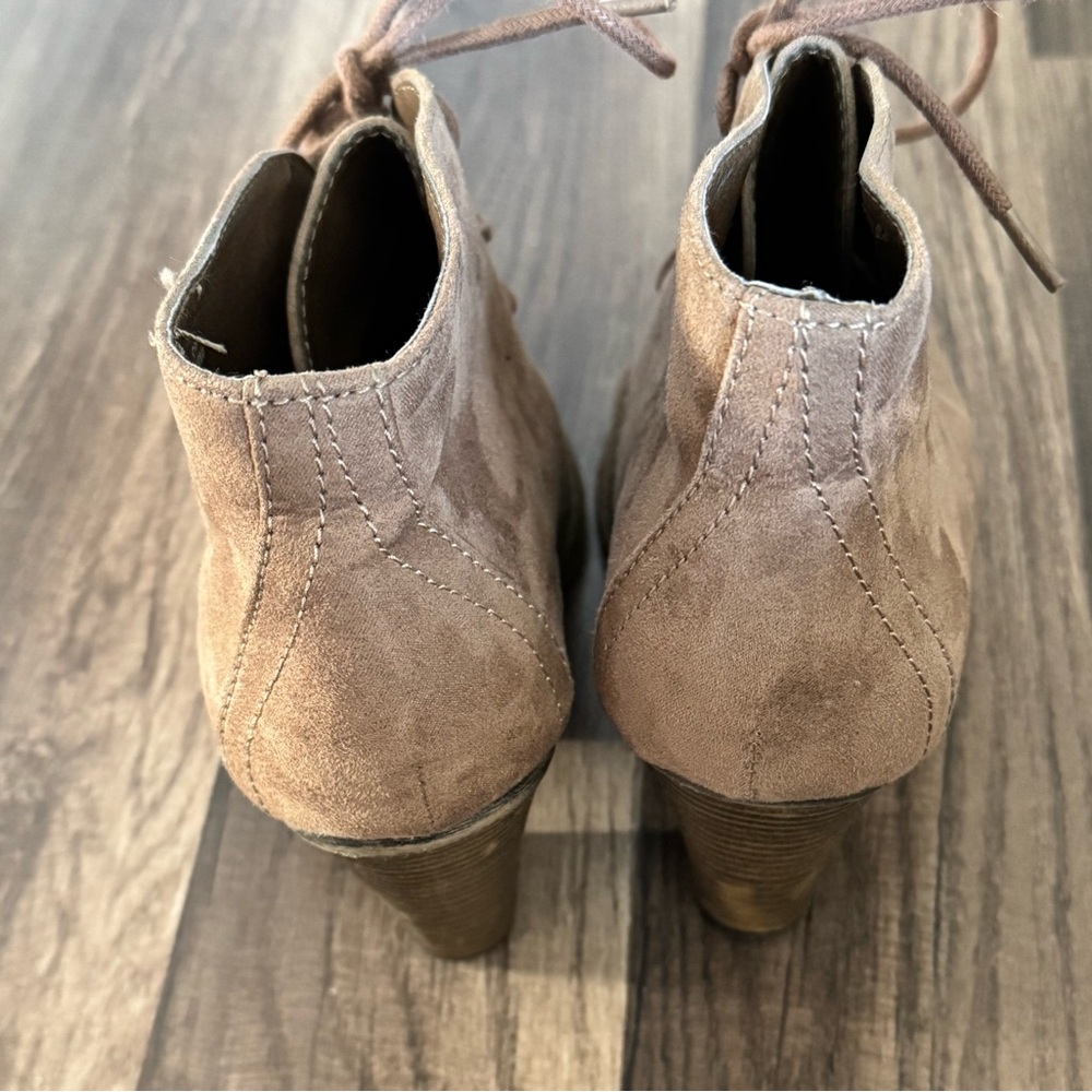 ⚠️Ankle Booties⚠️ - Picture 4 of 4